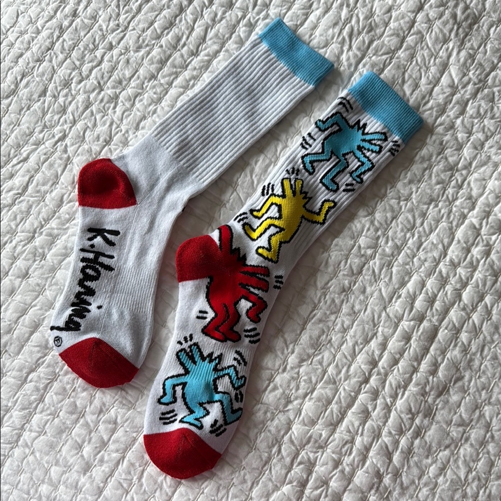 Keith Haring Red and Blue Casual Crew Socks with Artistic Design